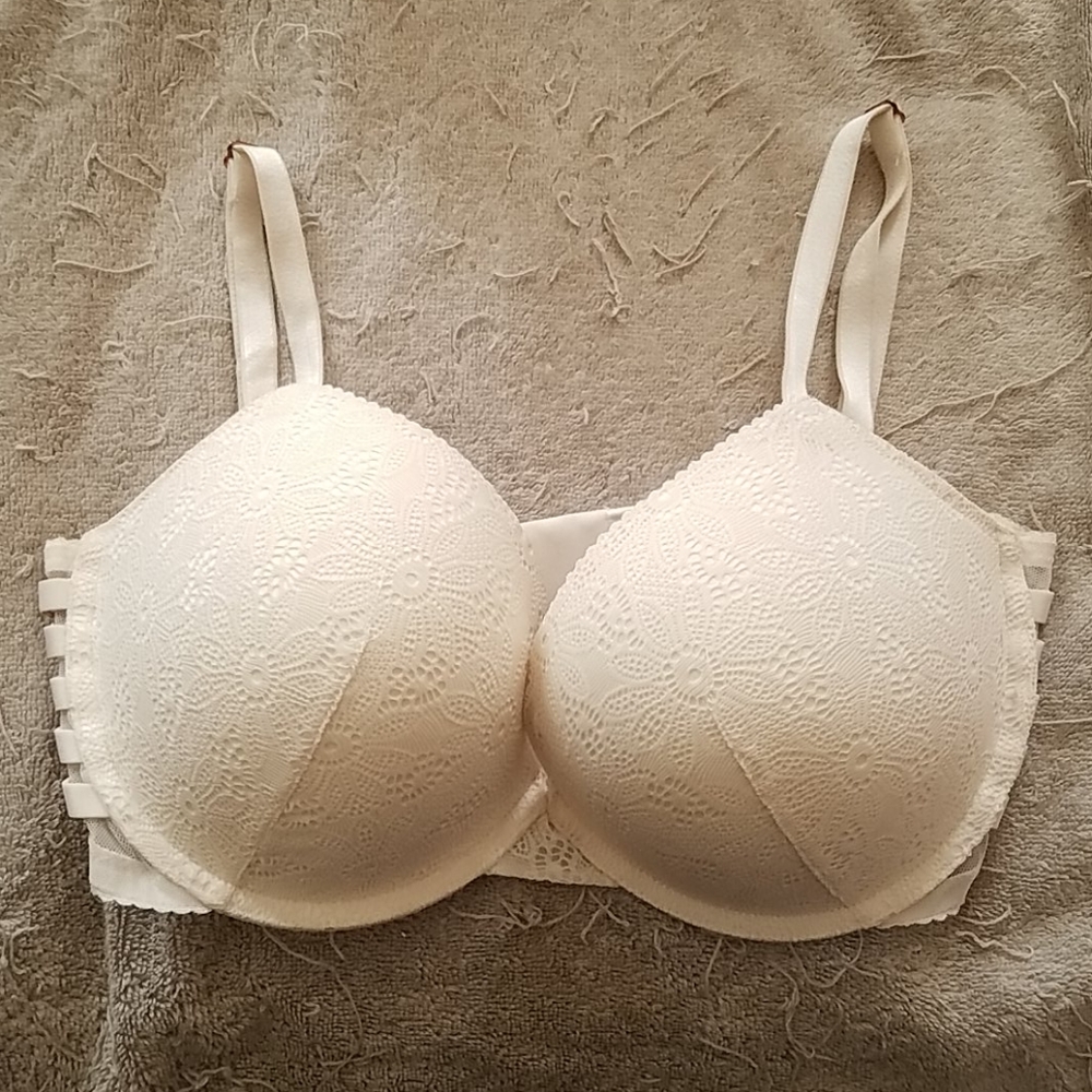Very Sexy Pushup by Victoria's Secret